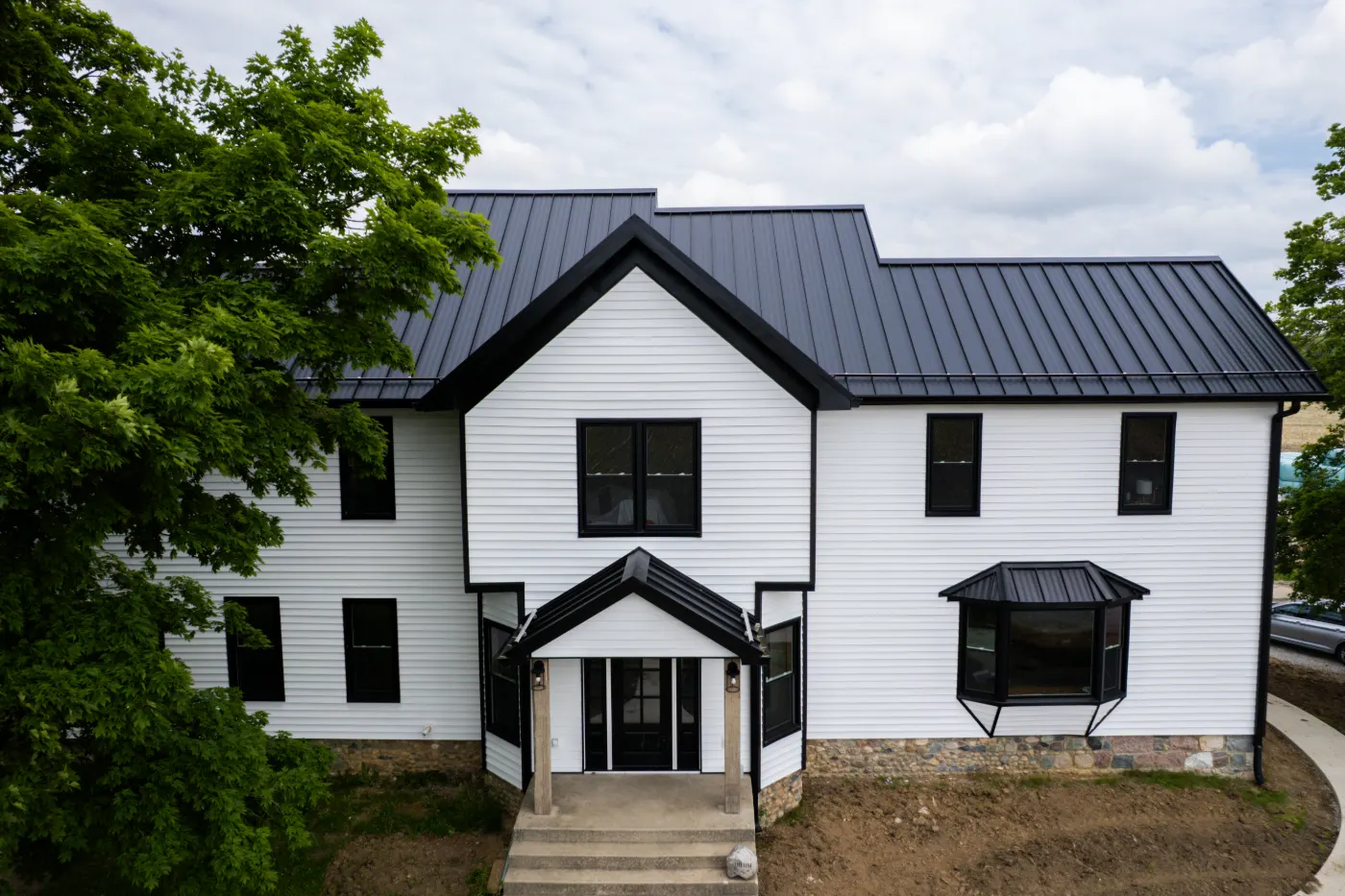 Vinyl siding replacement completed in Serenade